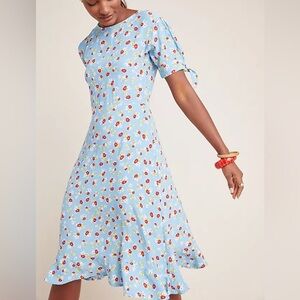 Faithfull The Brand Erin Floral Midi Dress in Blue - Size 4 (US)